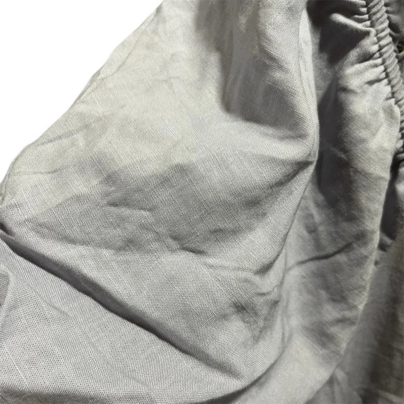 TORRID ~ Grey Peasant Top with Smocked Middle and Puff Sleeves Linen Blend - Picture 4 of 11